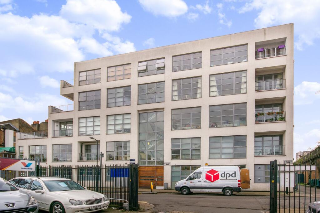 1 bed 1st Floor Flat for rent in Camberwell. From Foxtons - Peckham