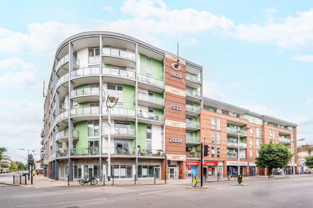2 bed 1st Floor Flat for rent in Camberwell. From Foxtons - Peckham