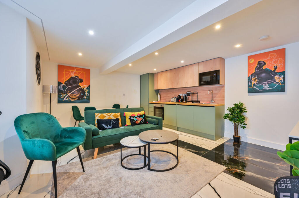 2 bed Annexe for rent in London. From Foxtons - Peckham