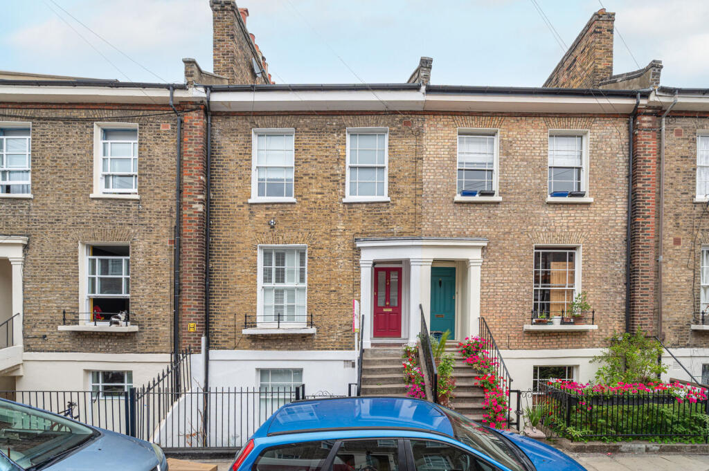 5 bed Detached for rent in London. From Foxtons - Peckham