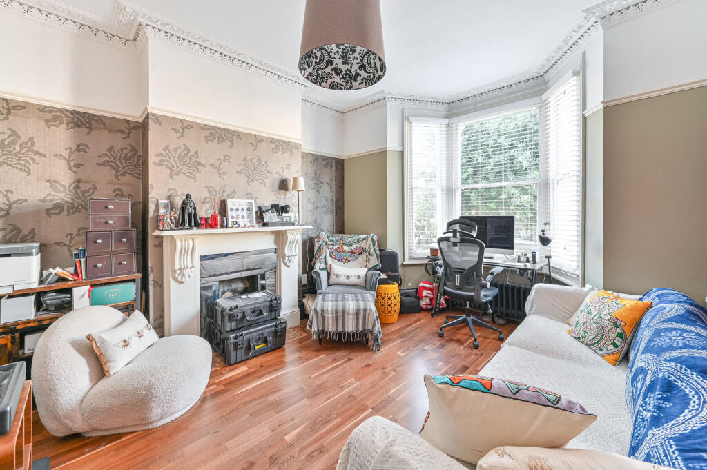 3 bed Detached for rent in London. From Foxtons - Peckham 3 bed Detached for rent in London. From Foxtons - Peckham