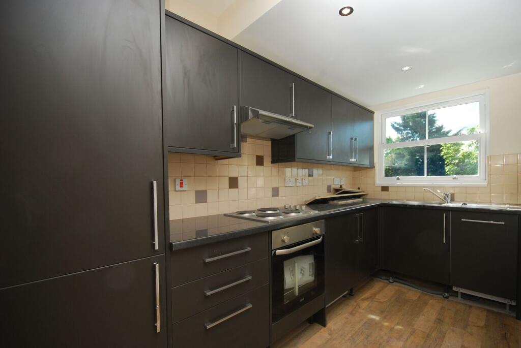 1 bed 1st Floor Flat for rent in London. From Foxtons - Peckham