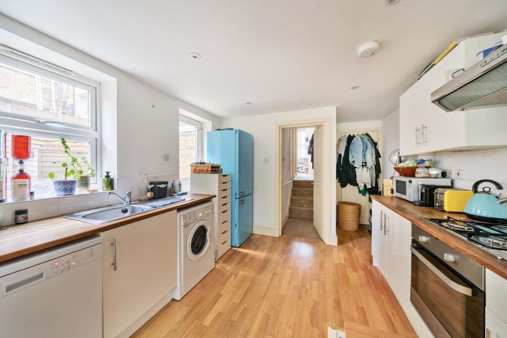2 bed 1st Floor Flat for rent in London. From Foxtons - Peckham 2 bed 1st Floor Flat for rent in London. From Foxtons - Peckham