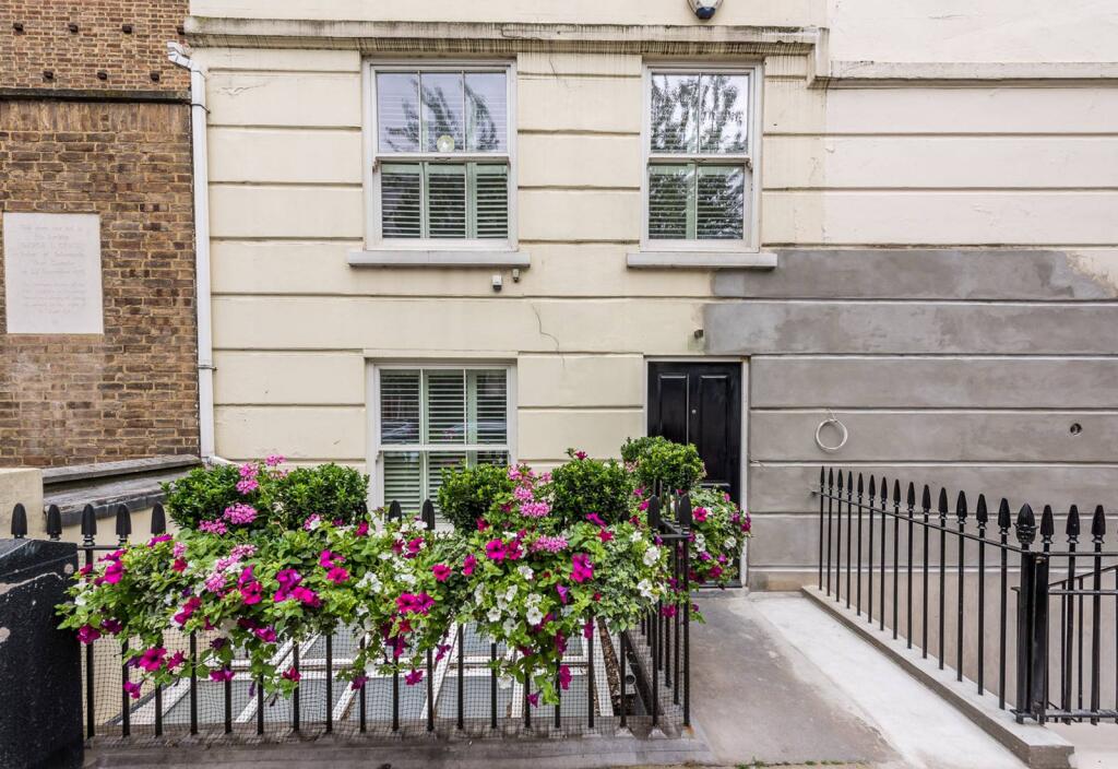 3 bed Detached for rent in London. From Foxtons - Pimlico