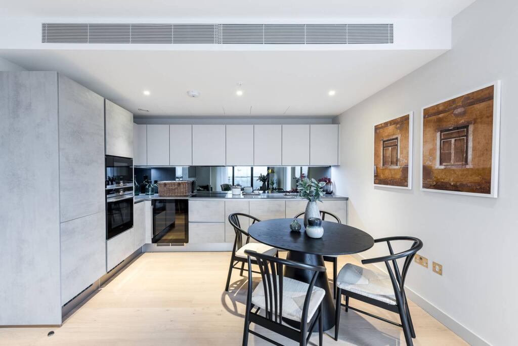 2 bed 1st Floor Flat for rent in London. From Foxtons - Pimlico