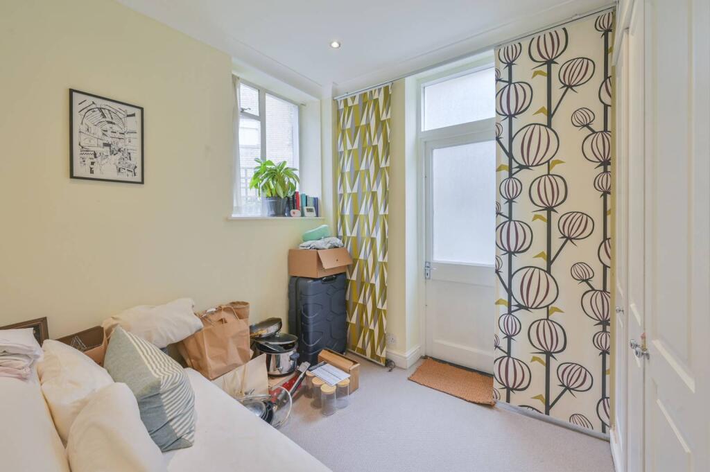 2 bed 1st Floor Flat for rent in London. From Foxtons - Pimlico