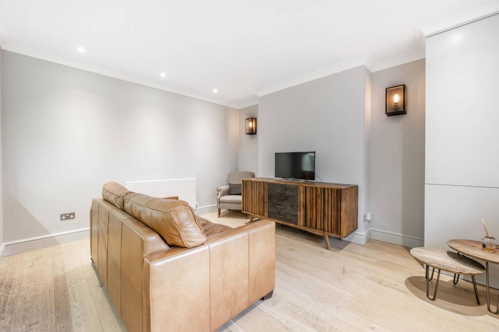 1 bed 1st Floor Flat for rent in London. From Foxtons - Pimlico