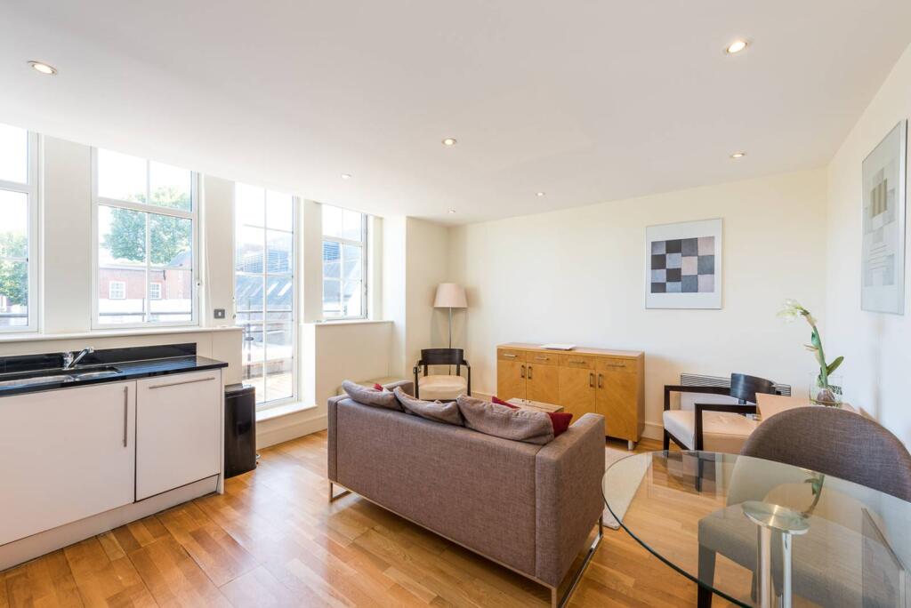 2 bed 1st Floor Flat for rent in London. From Foxtons - Pimlico