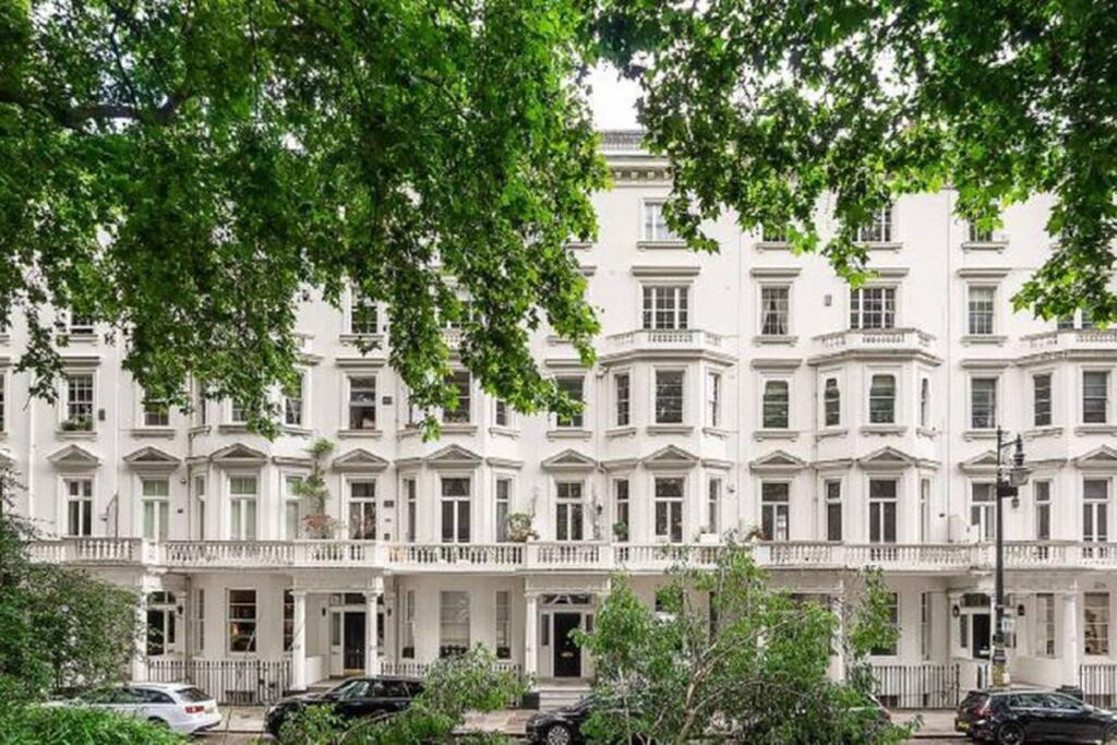 2 bed 1st Floor Flat for rent in London. From Foxtons - Pimlico