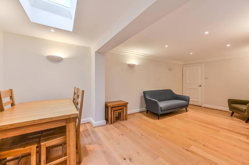 2 bed 1st Floor Flat for rent in Westminster. From Foxtons - Pimlico