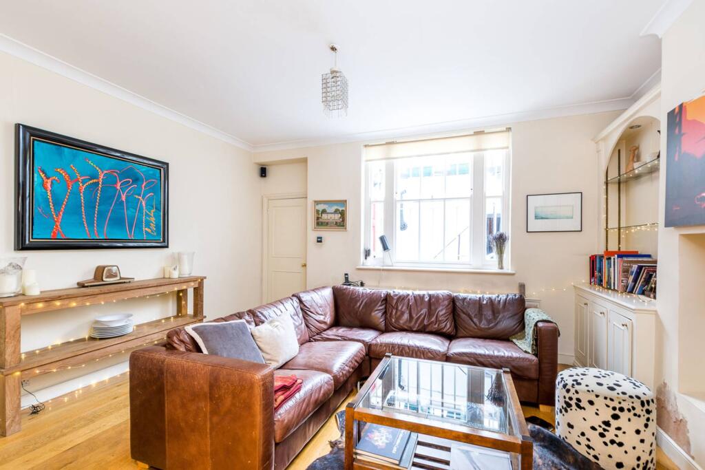 2 bed 1st Floor Flat for rent in London. From Foxtons - Pimlico