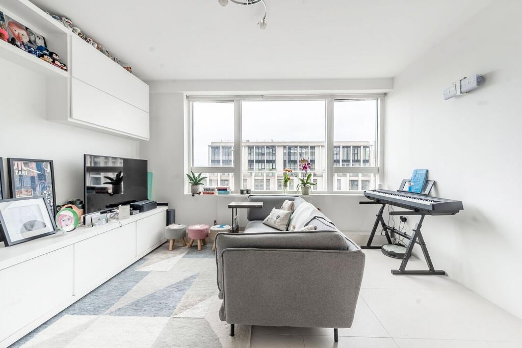 1 bed 1st Floor Flat for rent in London. From Foxtons - Pimlico