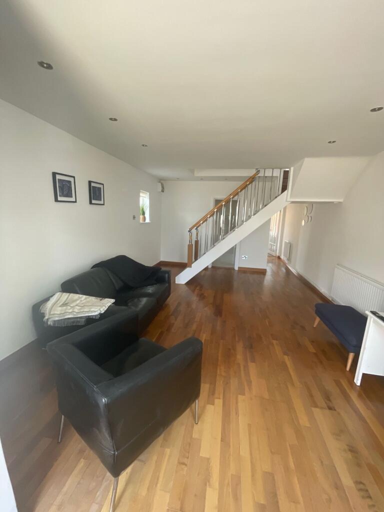 2 bed End of Terrace for rent in Ruislip. From Foxtons - Pinner