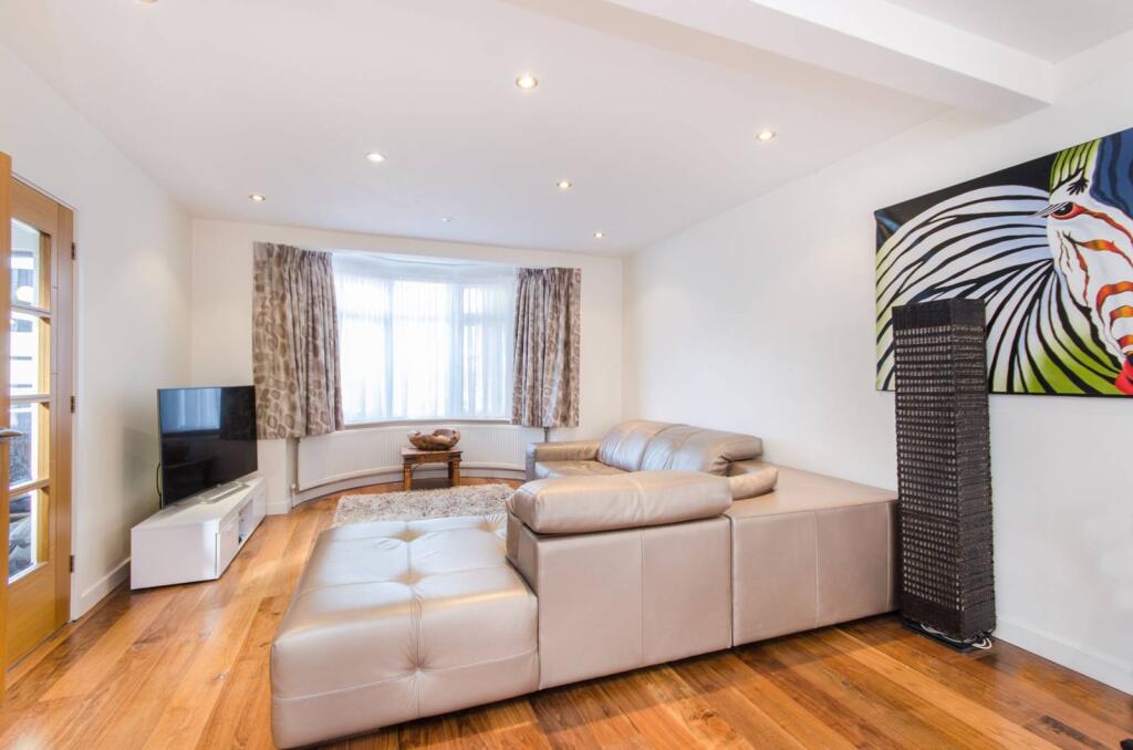 3 bed Semi Detached for rent in Pinner. From Foxtons - Pinner