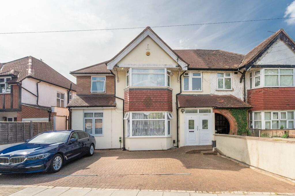 4 bed Studio for rent in Pinner. From Foxtons - Pinner
