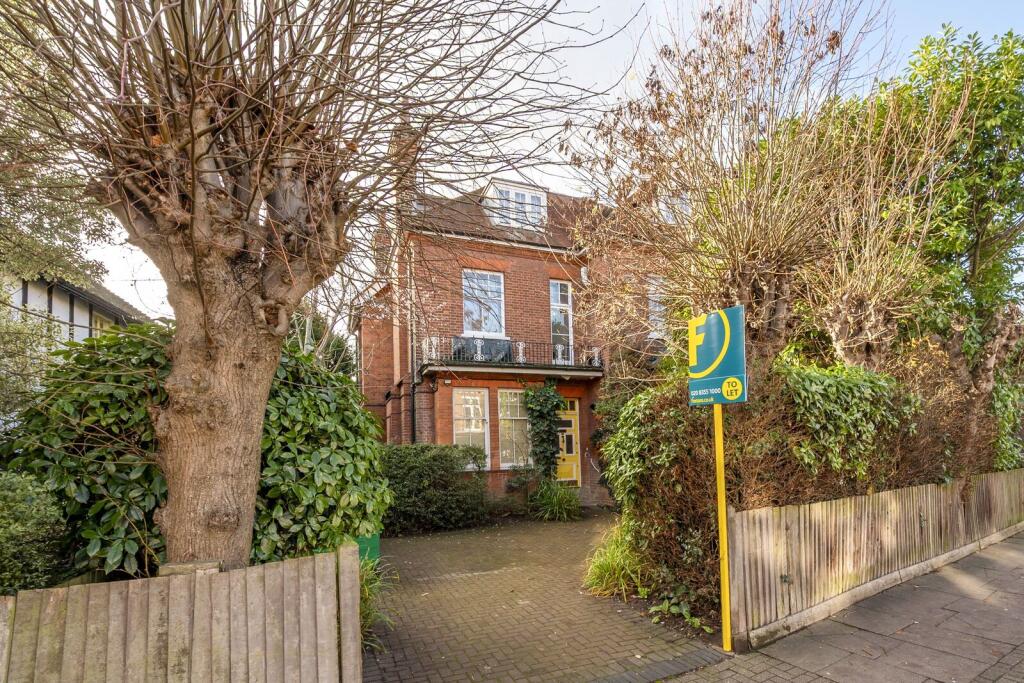 1 bed 1st Floor Flat for rent in Putney. From Foxtons - Putney