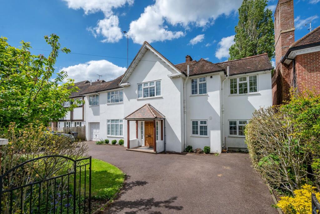 5 bed Detached for rent in London. From Foxtons - Putney 5 bed Detached for rent in London. From Foxtons - Putney