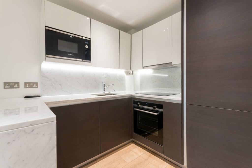 1 bed 1st Floor Flat for rent in Hammersmith. From Foxtons - Shepherds Bush