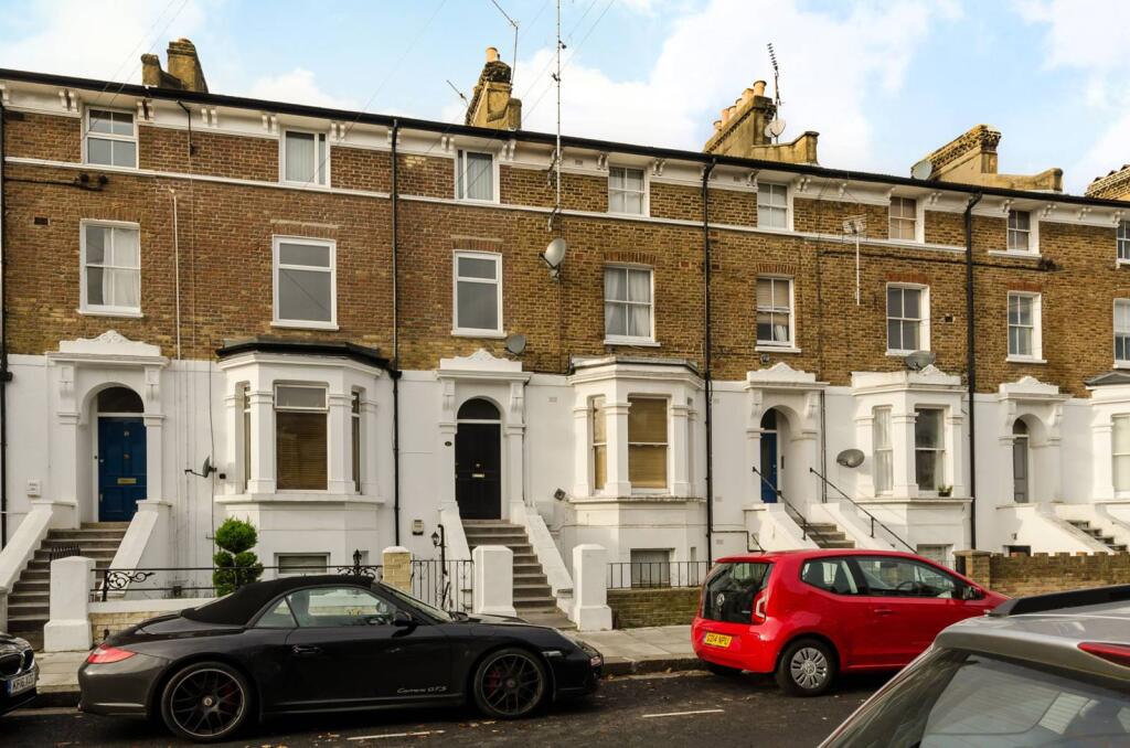 2 bed 1st Floor Flat for rent in Hammersmith. From Foxtons - Shepherds Bush