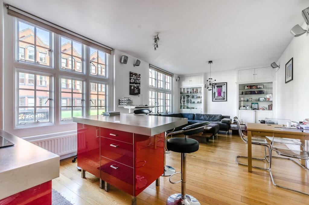 2 bed 1st Floor Flat for rent in Hammersmith. From Foxtons - Shepherds Bush