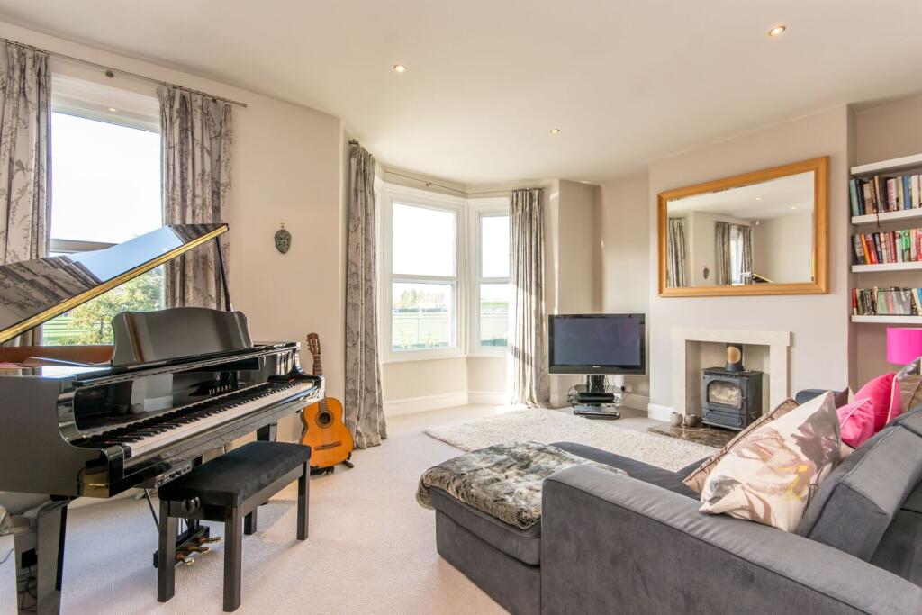 4 bed Annexe for rent in London. From Foxtons - Shepherds Bush 4 bed Annexe for rent in London. From Foxtons - Shepherds Bush
