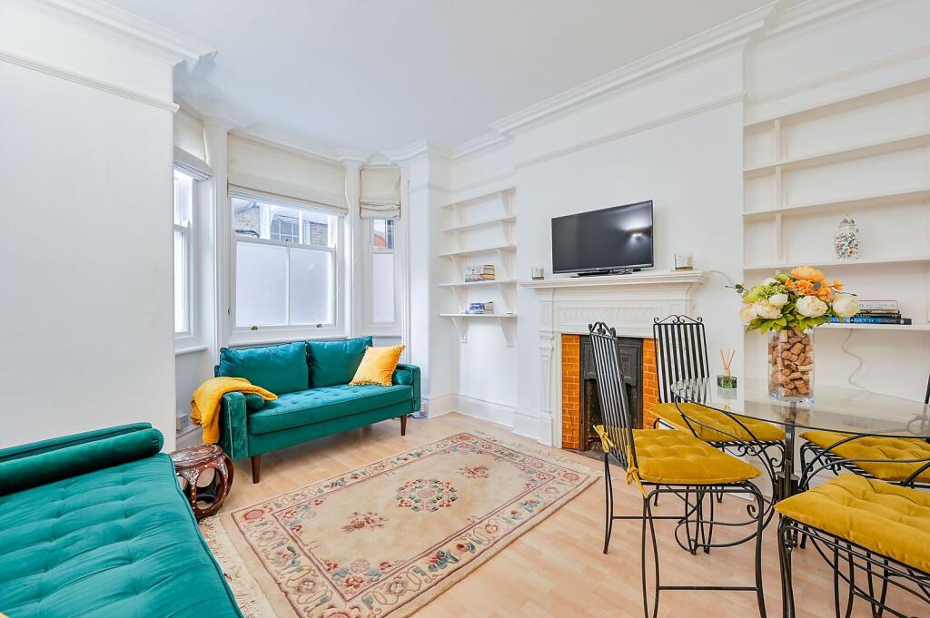 1 bed 1st Floor Flat for rent in London. From Foxtons - Shepherds Bush