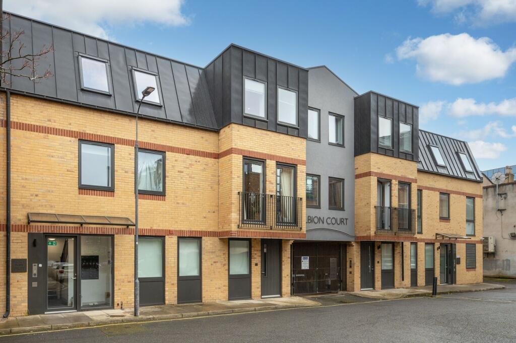 1 bed 1st Floor Flat for rent in London. From Foxtons - Shepherds Bush 1 bed 1st Floor Flat for rent in London. From Foxtons - Shepherds Bush