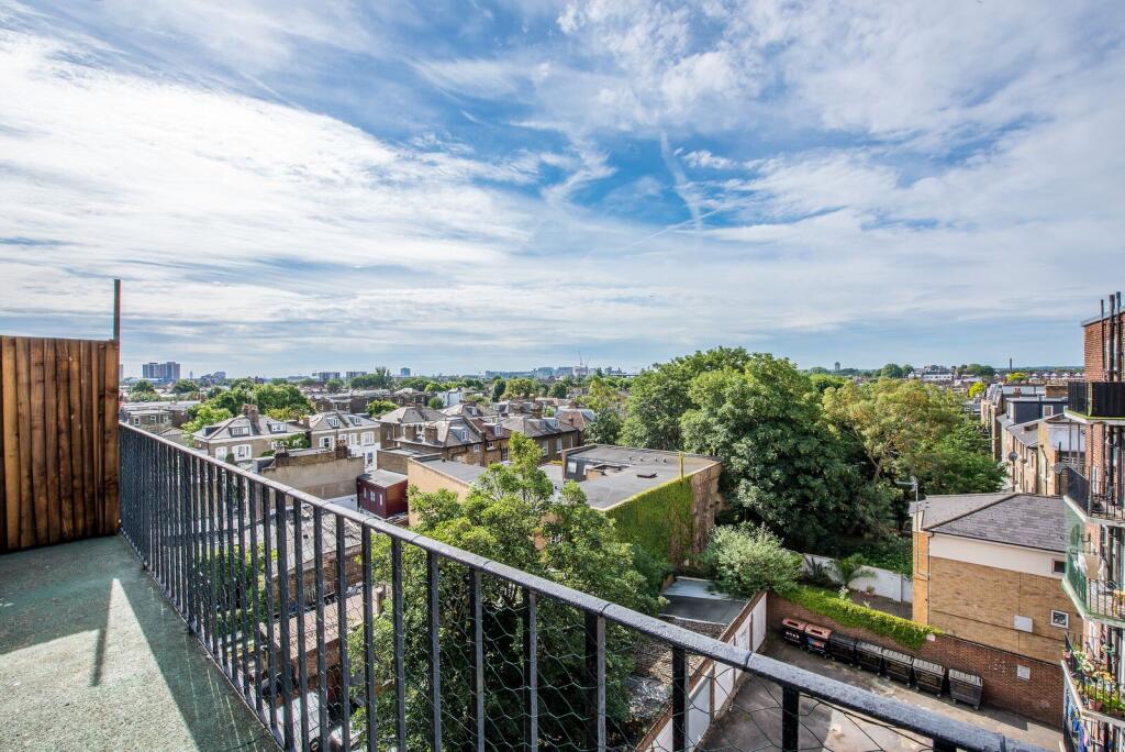 2 bed 1st Floor Flat for rent in Hammersmith. From Foxtons - Shepherds Bush 2 bed 1st Floor Flat for rent in Hammersmith. From Foxtons - Shepherds Bush