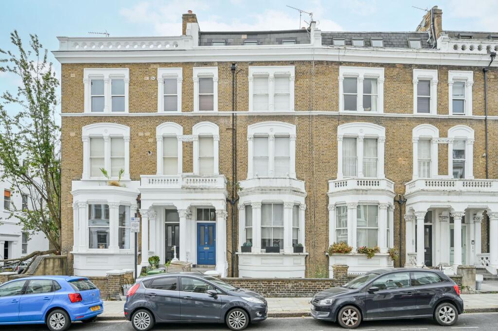 2 bed 1st Floor Flat for rent in Kensington. From Foxtons - Shepherds Bush 2 bed 1st Floor Flat for rent in Kensington. From Foxtons - Shepherds Bush