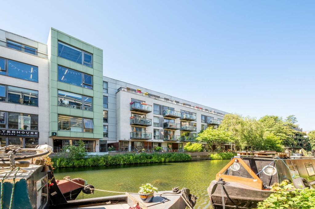 3 bed 1st Floor Flat for rent in London. From Foxtons - Shoreditch 3 bed 1st Floor Flat for rent in London. From Foxtons - Shoreditch