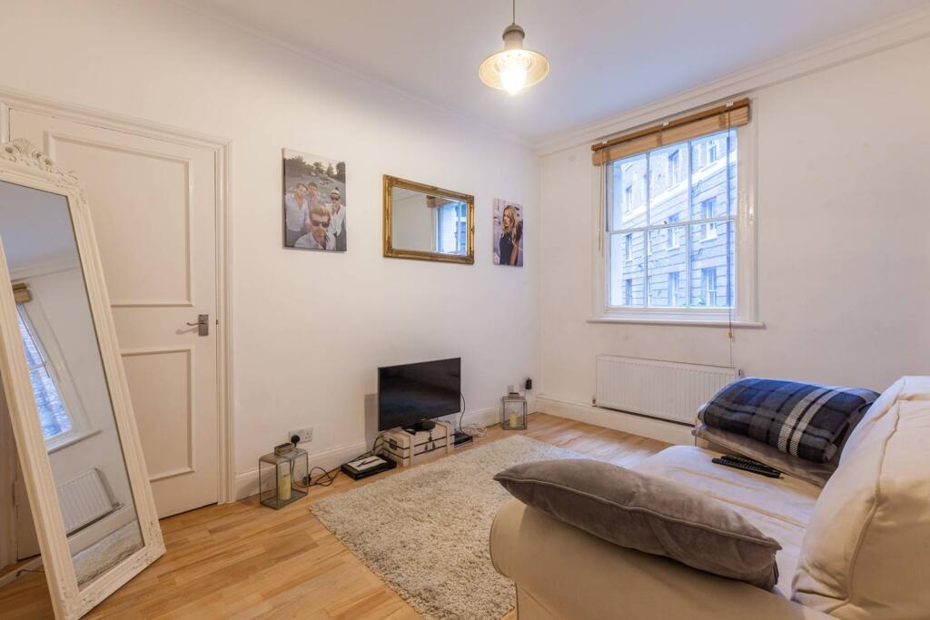 1 bed 1st Floor Flat for rent in London. From Foxtons - Shoreditch