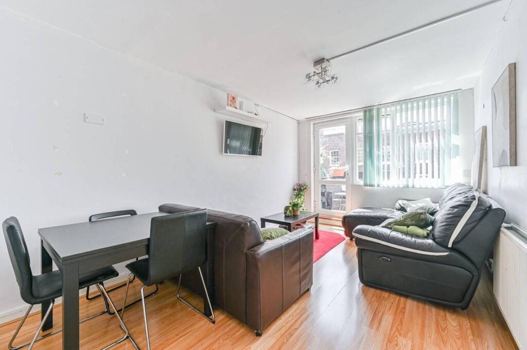 1 bed 1st Floor Flat for rent in London. From Foxtons - Shoreditch