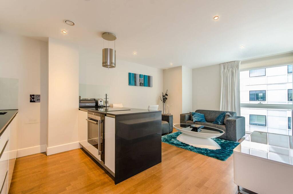 1 bed 1st Floor Flat for rent in London. From Foxtons - Shoreditch