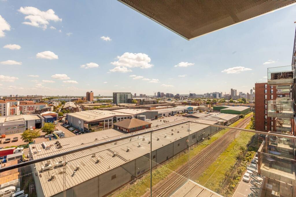 2 bed 1st Floor Flat for rent in London. From Foxtons - Shoreditch