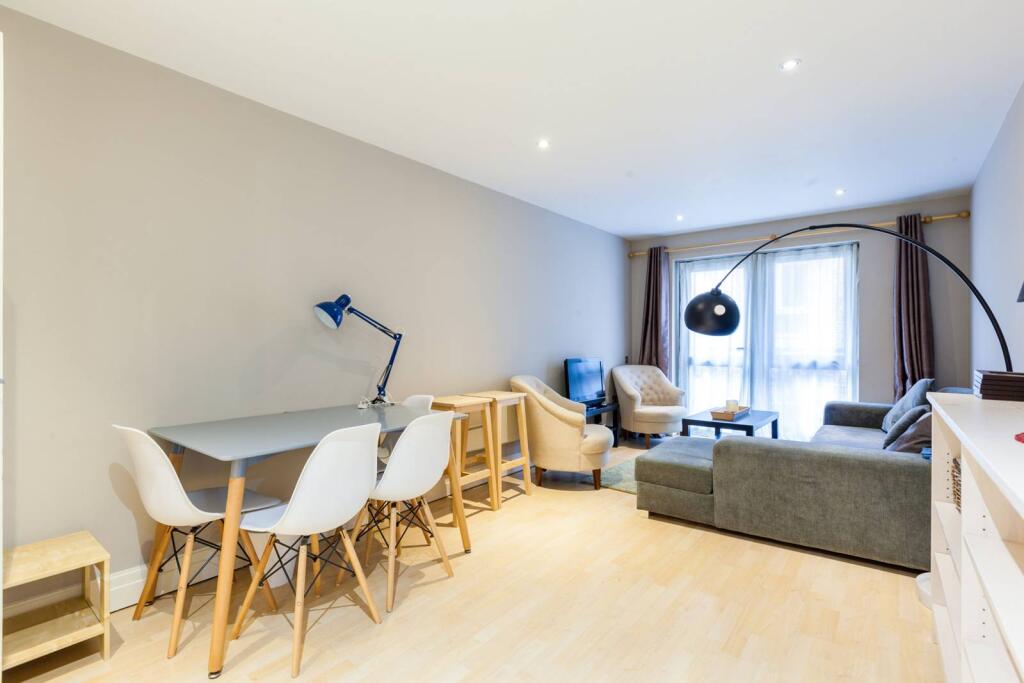2 bed 1st Floor Flat for rent in London. From Foxtons - Shoreditch