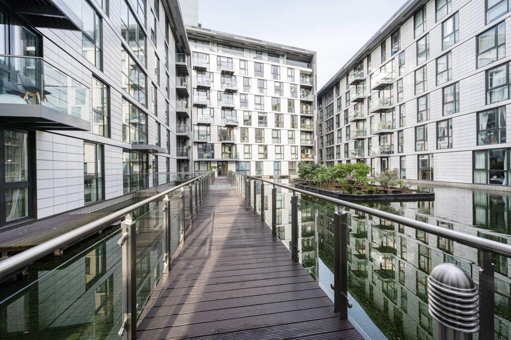 1 bed 1st Floor Flat for rent in London. From Foxtons - Shoreditch