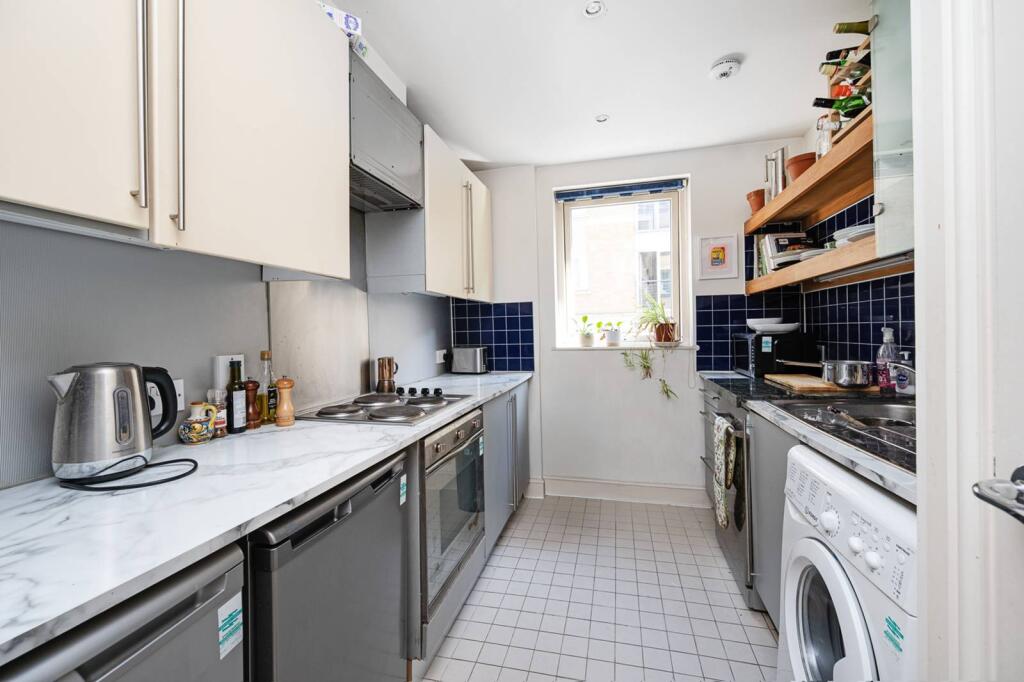2 bed 1st Floor Flat for rent in London. From Foxtons - Shoreditch
