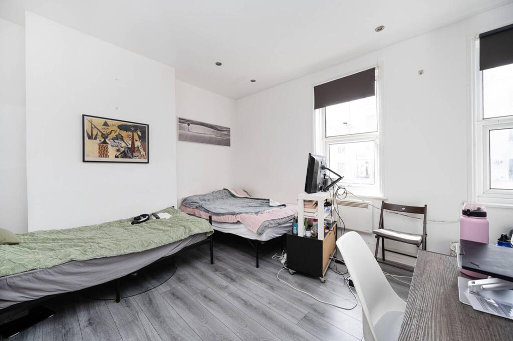 0 bed Studio for rent in Stepney. From Foxtons - Shoreditch