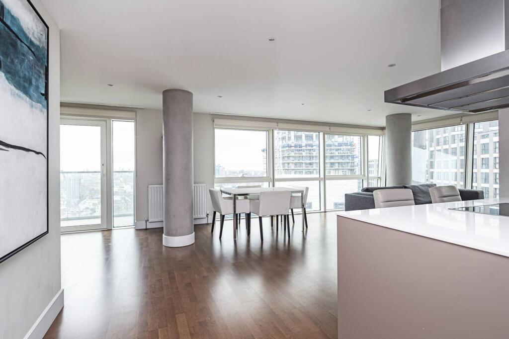 3 bed 1st Floor Flat for rent in London. From Foxtons - Shoreditch