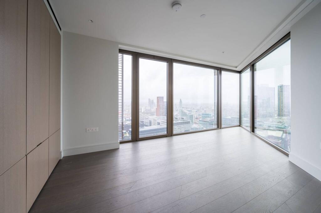 1 bed 1st Floor Flat for rent in London. From Foxtons - Shoreditch