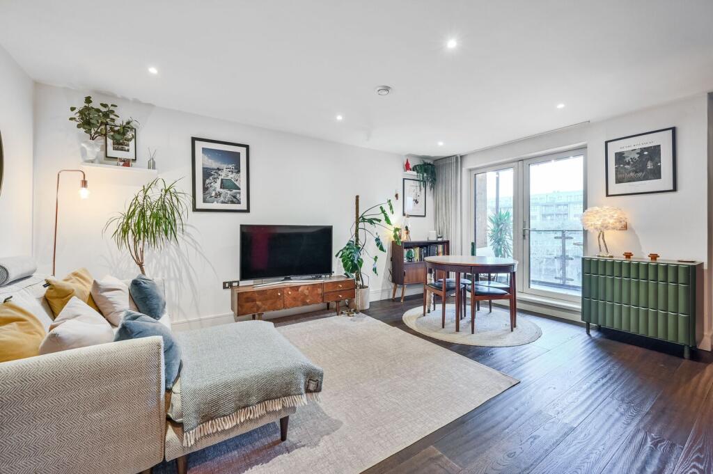 4 bed Studio for rent in Bethnal Green. From Foxtons - Shoreditch
