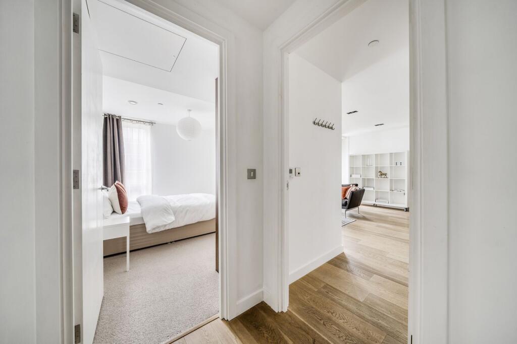 2 bed 1st Floor Flat for rent in London. From Foxtons - Shoreditch