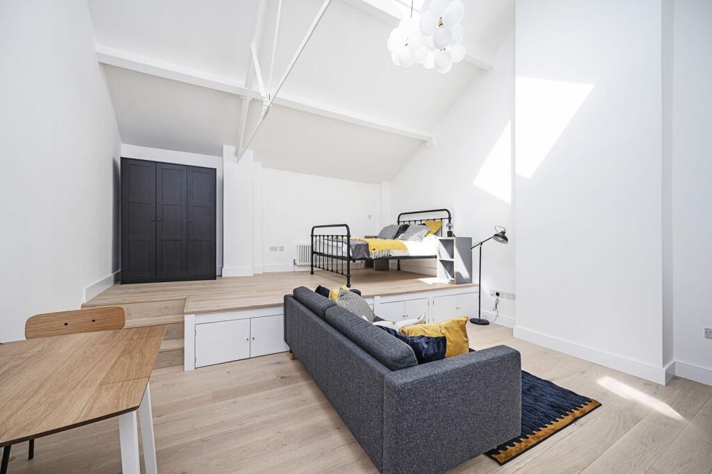 4 bed Studio for rent in London. From Foxtons - Shoreditch