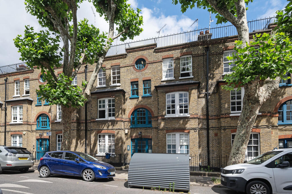 1 bed 1st Floor Flat for rent in Islington. From Foxtons - Shoreditch