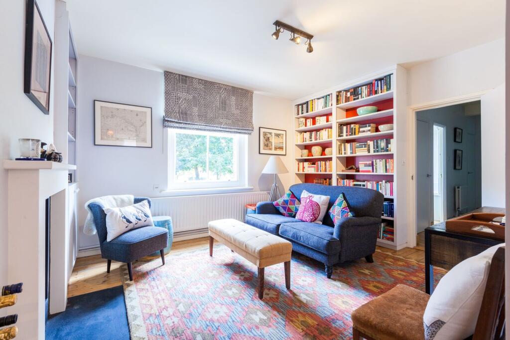 2 bed 1st Floor Flat for rent in Bethnal Green. From Foxtons - Shoreditch