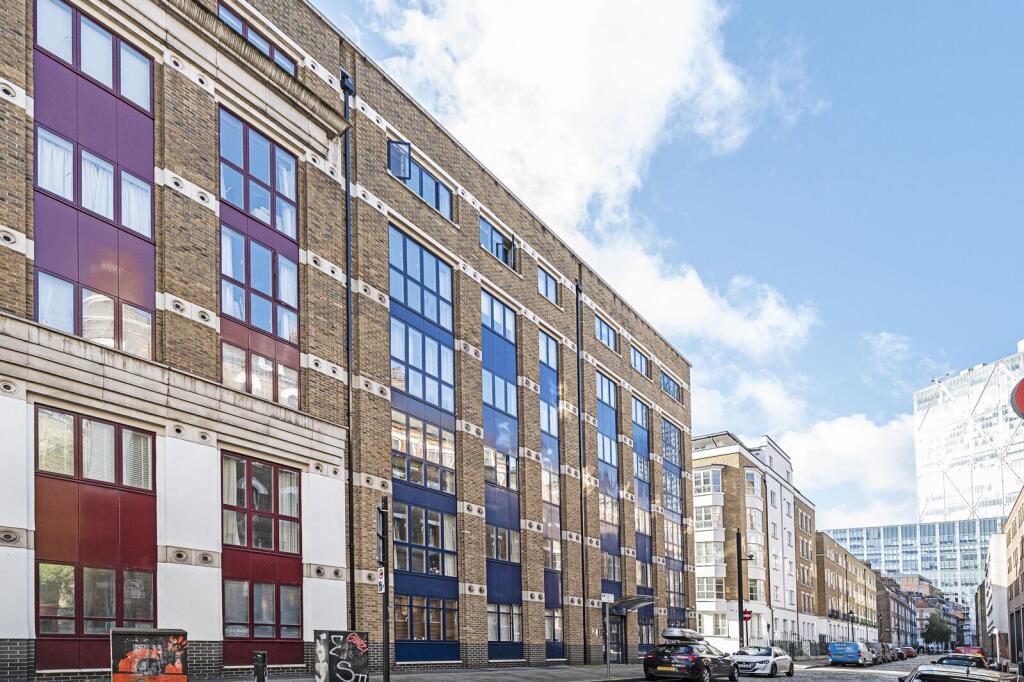 2 bed 1st Floor Flat for rent in Stepney. From Foxtons - Shoreditch