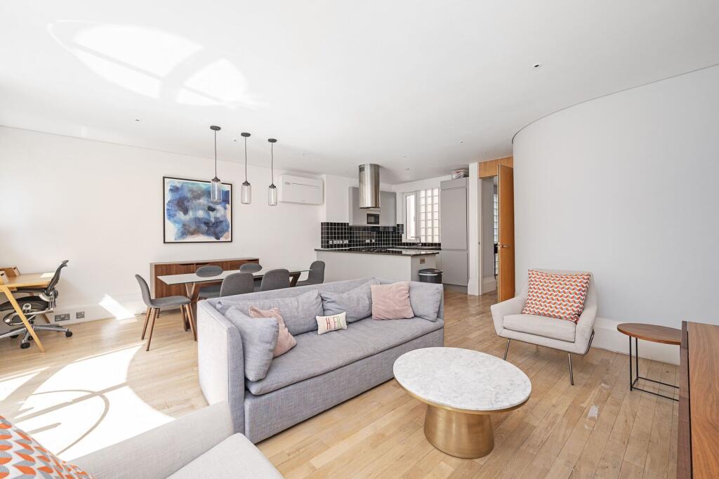 2 bed 1st Floor Flat for rent in Stepney. From Foxtons - Shoreditch 2 bed 1st Floor Flat for rent in Stepney. From Foxtons - Shoreditch