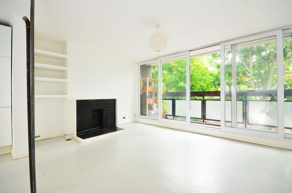 3 bed 1st Floor Flat for rent in Bethnal Green. From Foxtons - Shoreditch 3 bed 1st Floor Flat for rent in Bethnal Green. From Foxtons - Shoreditch