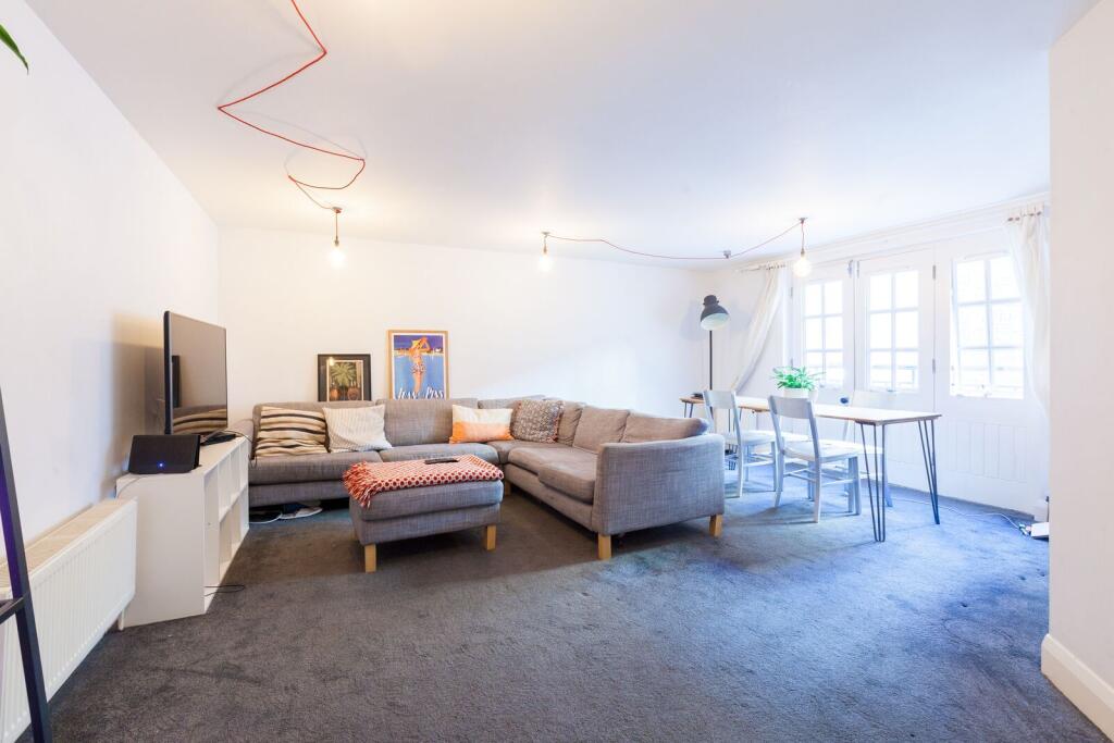 2 bed 1st Floor Flat for rent in London. From Foxtons - Shoreditch 2 bed 1st Floor Flat for rent in London. From Foxtons - Shoreditch