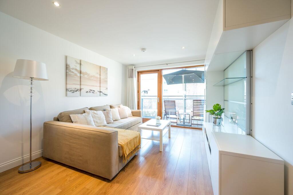 2 bed 1st Floor Flat for rent in London. From Foxtons - Shoreditch